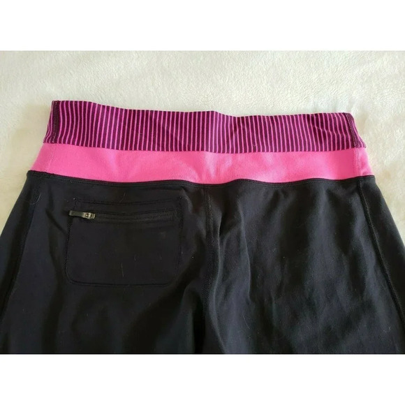 Lululemon Womens Cropped Leggings Wide Legs Black with Pink Waistband - Picture 3 of 6